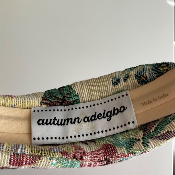 Autumn Adeigbo Wallpaper Floral Twist Headband - Picture 4 of 6